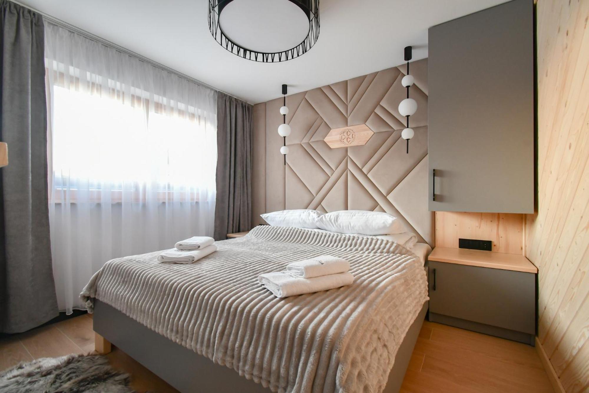 Salamandra Spa Jacuzzi, Sauny, Teznia, Panorama Tatr Kościelisko Rom bilde